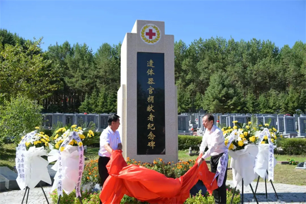 d8c320e155367e73199f1ed550e99fa2.jpg